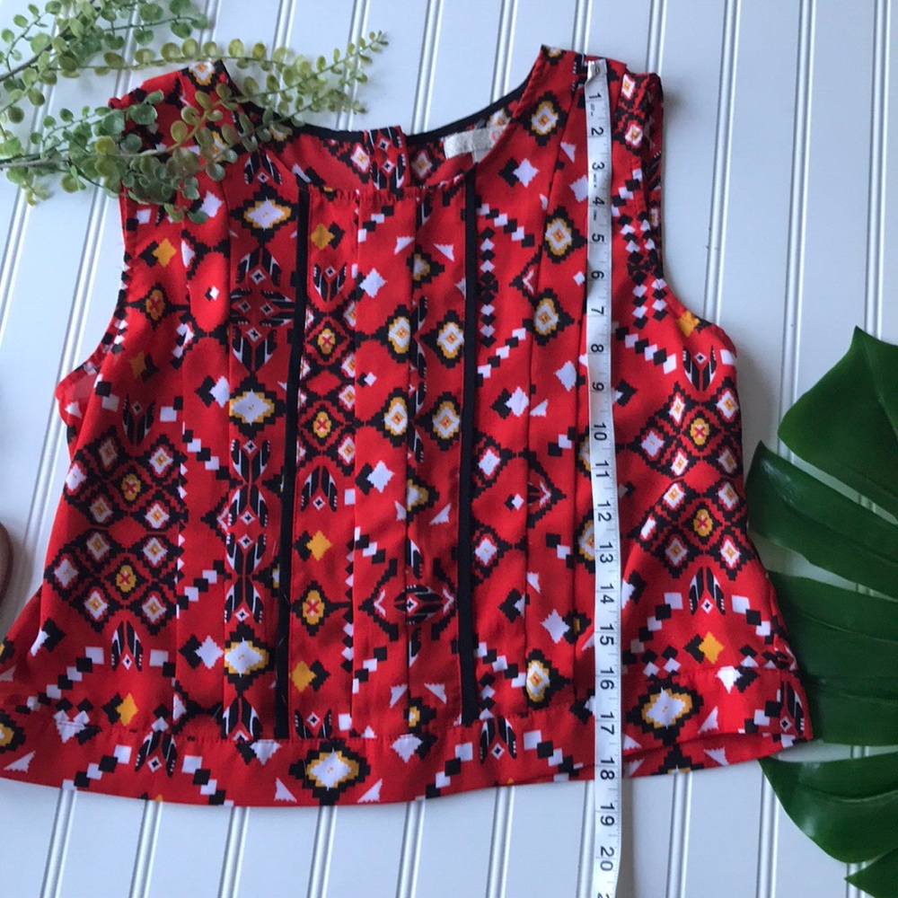 5/$25 Aztec top sleeveless airy red black yellow - Picture 3 of 8